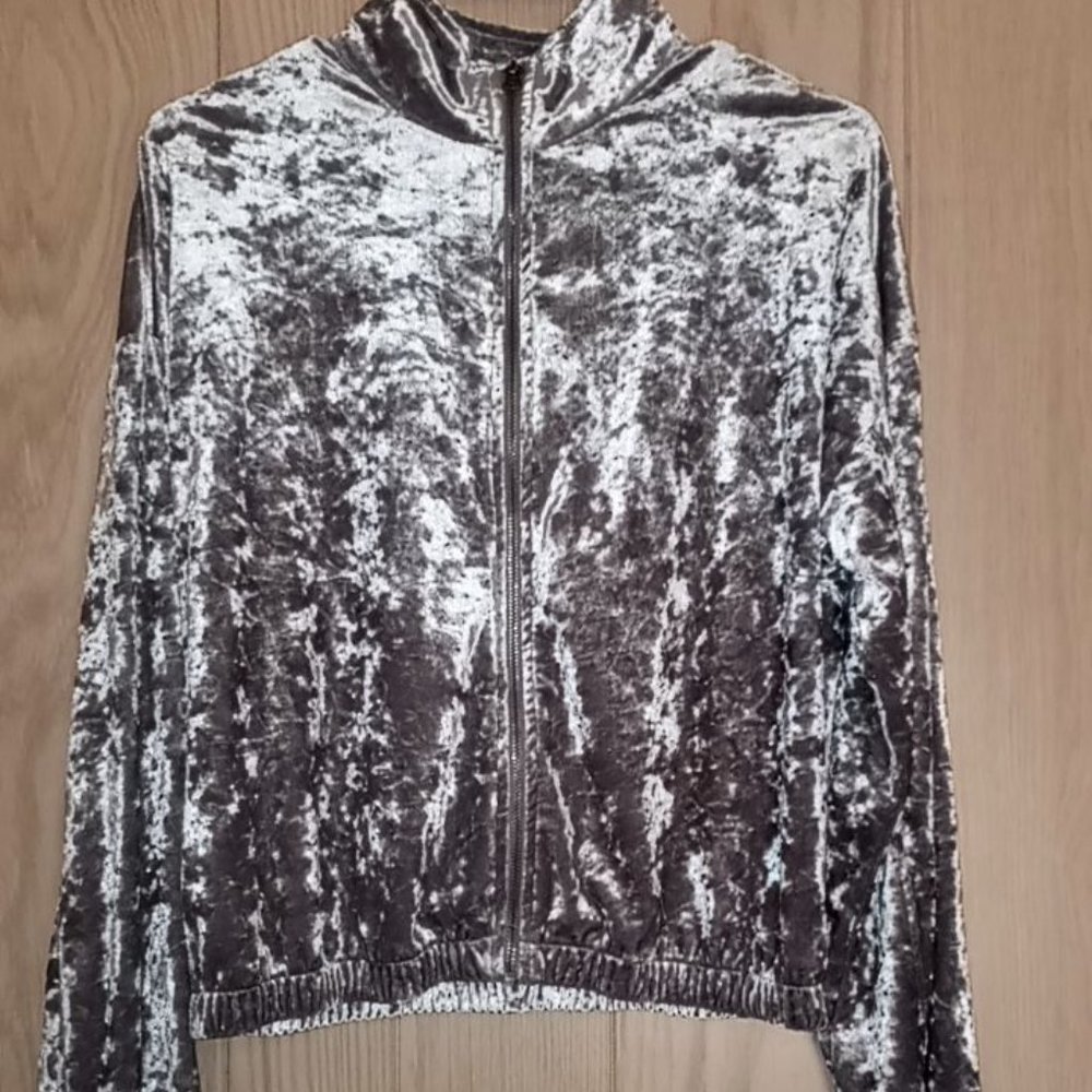 Sweater - Picture 1 of 1